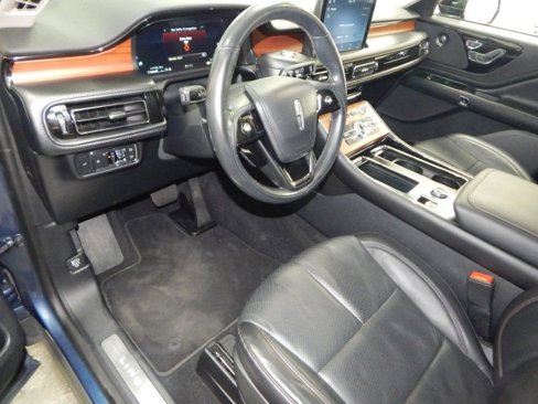 Used 2020 Lincoln Aviator Reserve w/ Elements Package Plus image 13