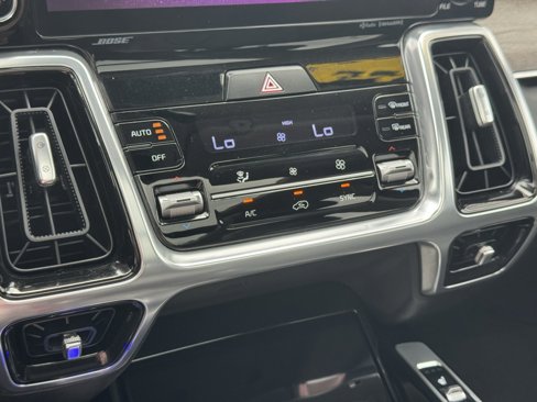 Used 2022 Kia Sorento SX Prestige image 37