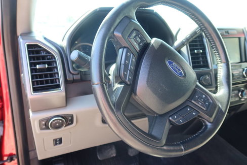 Used 2017 Ford F150 XLT w/ Equipment Group 302A Luxury image 8