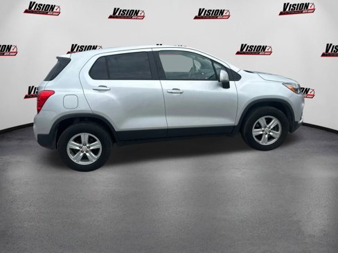 Used 2017 Chevrolet Trax LS w/ Fleet Convenience Package image 4