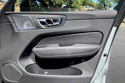 New 2026 Volvo XC60 B5 Ultra w/ Climate Package image 30