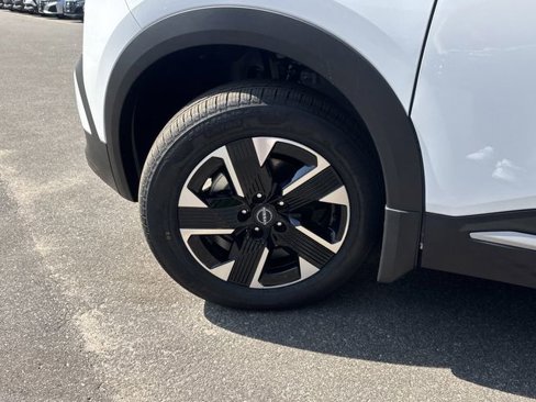 New 2026 Nissan Kicks SV w/ SV Premium Package image 29