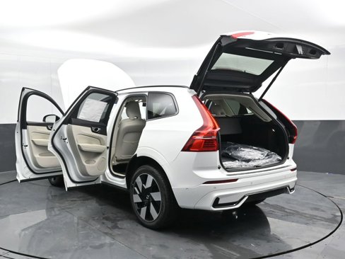 New 2025 Volvo XC60 T8 Plus w/ Protection Package Premier image 49