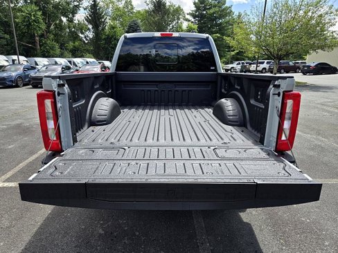 New 2025 Ford F250 XLT w/ FX4 Off-Road Package image 15