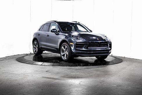 Used 2024 Porsche Macan image 9