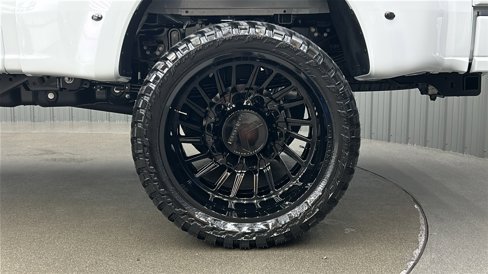 Used 2025 Ford F450 Platinum w/ Platinum Plus Package image 11