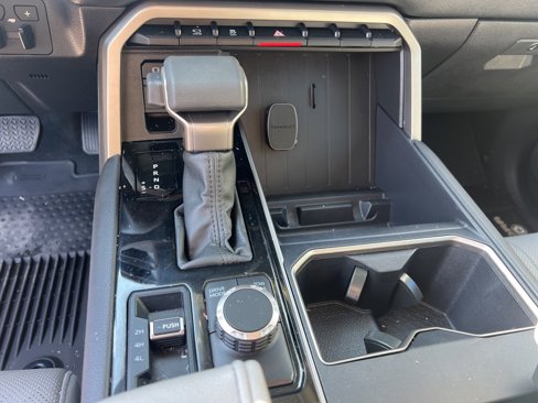 Used 2024 Toyota Tundra Limited image 20