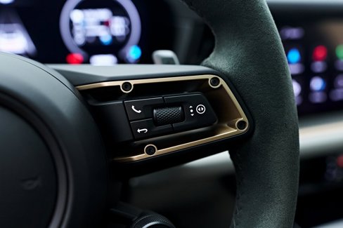 Used 2025 Porsche Cayenne GTS image 68