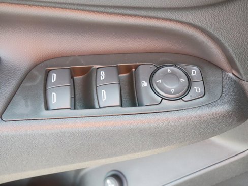 Used 2023 Chevrolet Equinox LT image 16