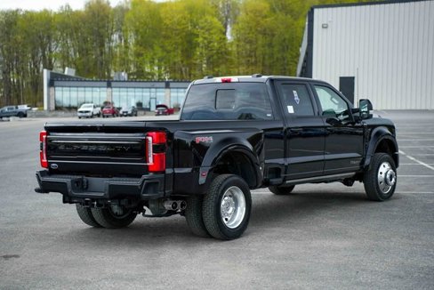 Used 2025 Ford F450 Platinum w/ FX4 Off-Road Package image 5