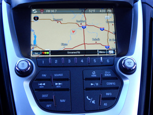 Used 2017 Chevrolet Equinox LT w/ Midnight Edition image 7