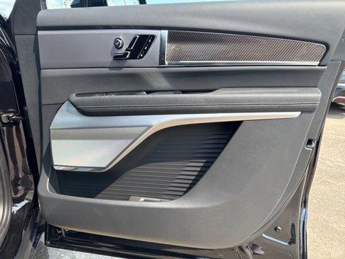 New 2026 Cadillac Vistiq Luxury image 22