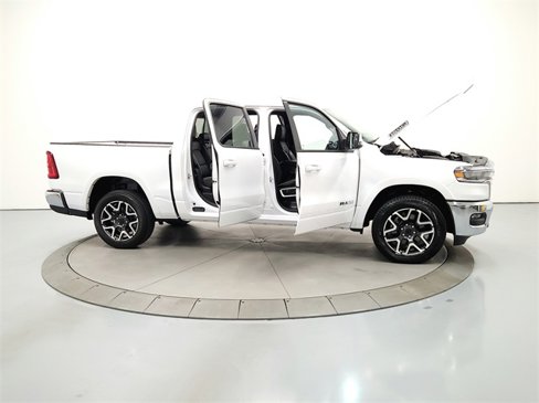 Used 2025 RAM 1500 Laramie image 17