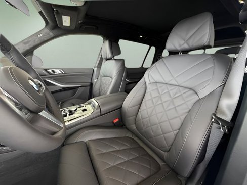Used 2026 BMW X7 xDrive40i w/ M Sport Package image 19