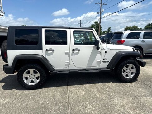 Used 2009 Jeep Wrangler Unlimited X image 6