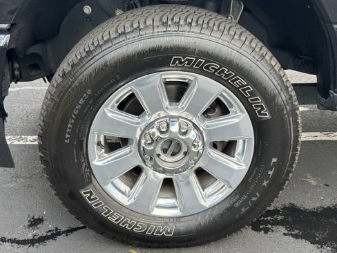 Certified 2022 Ford F350 Platinum w/ Snow Plow Prep Package image 56