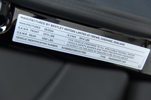 Used 2024 Bentley Flying Spur W12 image 28