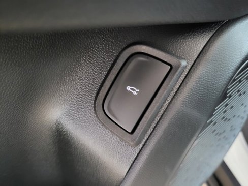 New 2026 Chevrolet Equinox LT w/ Convenience Package II image 26