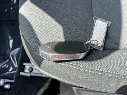 Used 2025 Kia K4 LXS image 21