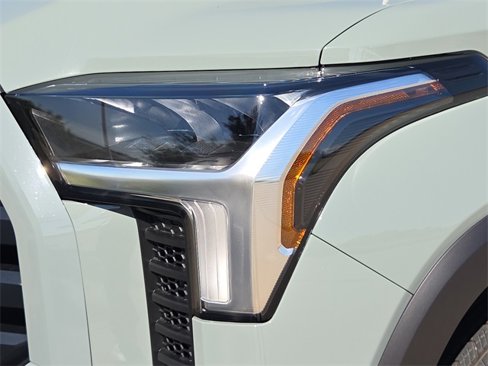 New 2026 Toyota Tundra SR5 image 4