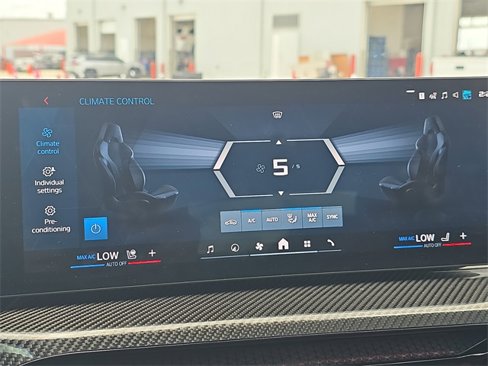 Used 2025 BMW M4 xDrive Competition image 24