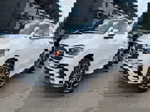 New 2026 Mercedes-Benz GLE 450e 4MATIC image 1