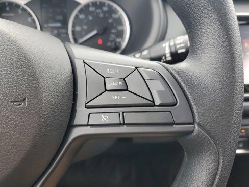 New 2024 Nissan Kicks S image 14
