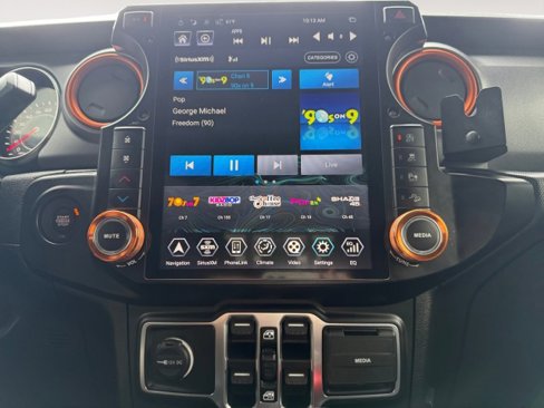 Used 2021 Jeep Gladiator Mojave image 4
