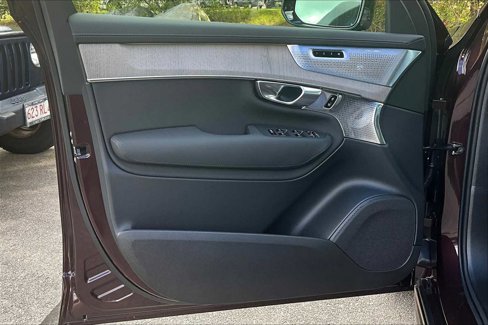 New 2026 Volvo XC90 B6 Ultra w/ Lounge Package image 11