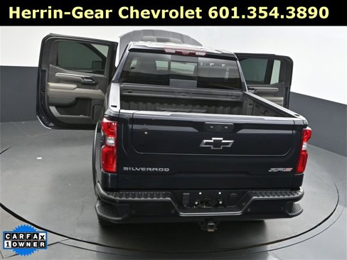 Used 2023 Chevrolet Silverado 1500 ZR2 w/ Technology Package image 50