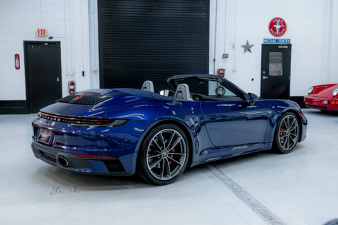 Used 2020 Porsche 911 Carrera S image 7