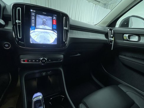 New 2026 Volvo XC40 B5 Plus w/ Protection Package Premier image 12