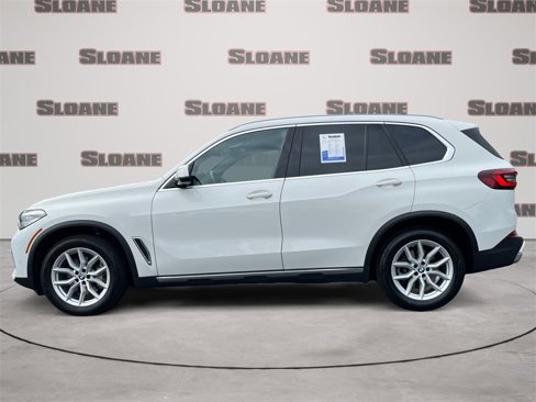 Certified 2022 BMW X5 xDrive40i w/ Parking Assistance Package image 2