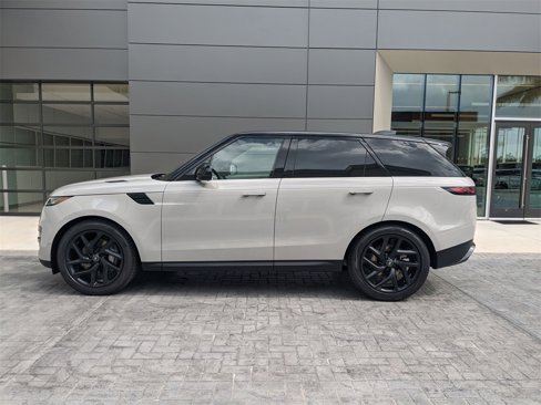 New 2025 Land Rover Range Rover Sport SE image 7