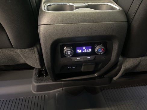 New 2026 Chevrolet Traverse Z71 w/ Enhanced Driving Package image 29