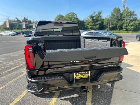Used 2024 GMC Sierra 2500 Denali w/ Denali Reserve Package image 5