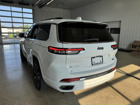 Used 2023 Jeep Grand Cherokee L Overland image 14
