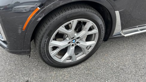Used 2022 BMW X7 xDrive40i w/ Premium Package image 15