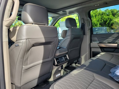 New 2026 Ford F450 Platinum image 10