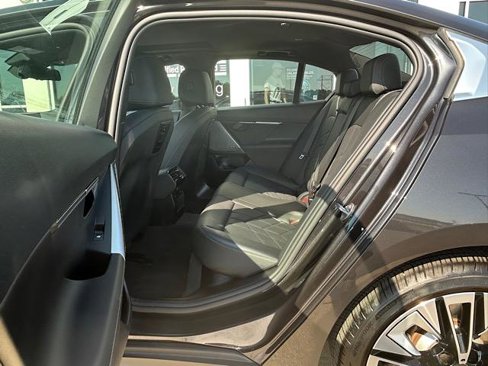 Certified 2024 BMW 530i xDrive image 28