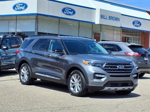 Certified 2023 Ford Explorer XLT w/ Equipment Group 202A image 1