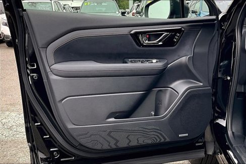 New 2025 Subaru Forester Touring image 22