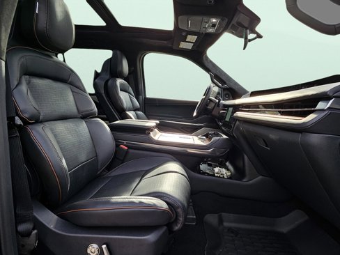 New 2025 Lincoln Navigator Black Label image 14