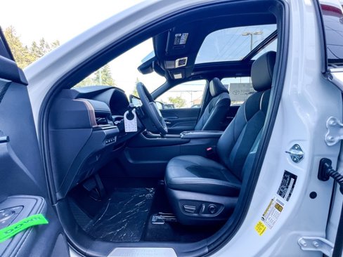 New 2025 Toyota Grand Highlander AWD Hybrid image 17