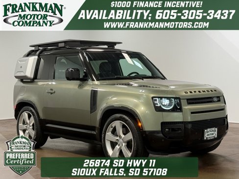 Used 2024 Land Rover Defender 90 X-Dynamic SE image 1