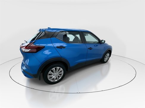 Used 2023 Nissan Kicks S image 8