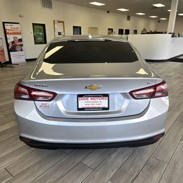 Used 2020 Chevrolet Malibu LT image 8