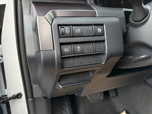 New 2025 Toyota 4Runner SR5 image 28