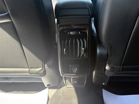 Certified 2022 Jeep Compass Limited w/ Sun and Sound Group image 32