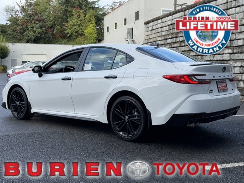 New 2026 Toyota Camry Hybrid w/ Multimedia Upgrade Package image 3
